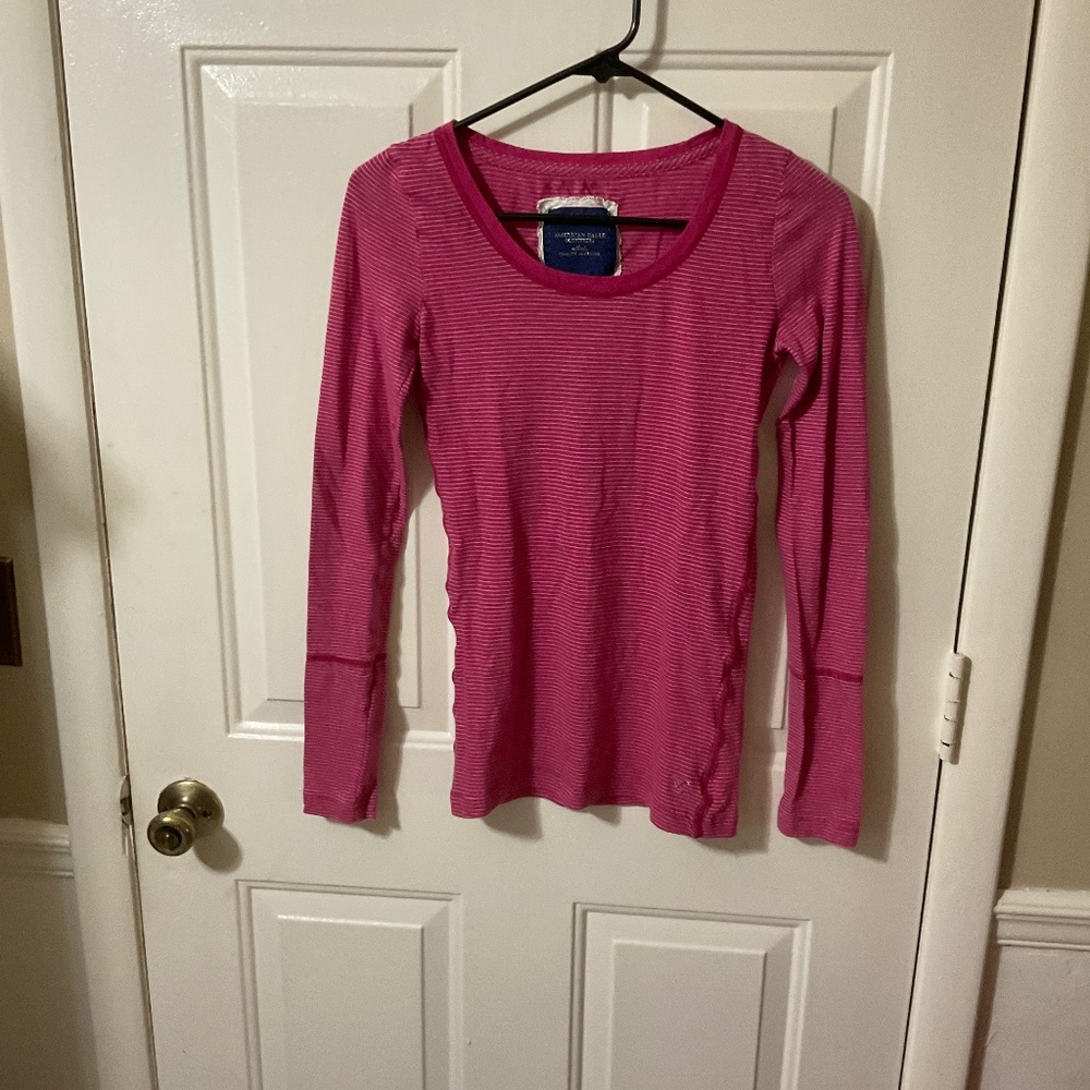 3/$12 Sale AEO Small Long Sleeve Tee